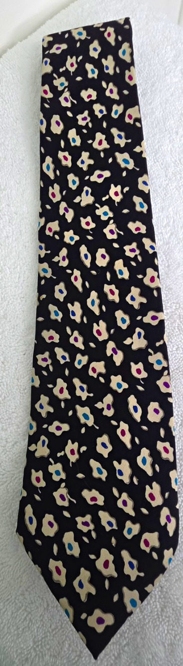 Givenchy Gentleman Paris Men's Black Floral Woven Silk Tie Made in Italy